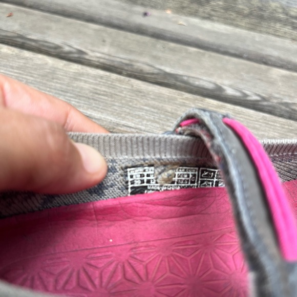 Girls KEEN moxie sandals in size 12 - Picture 6 of 8